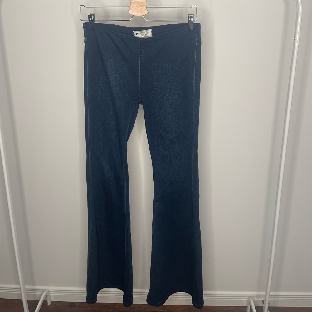 FREE PEOPLE Penny Jeans Pull On Flare Bell Bottoms We the Free Low Waist Y2K - Picture 2 of 4